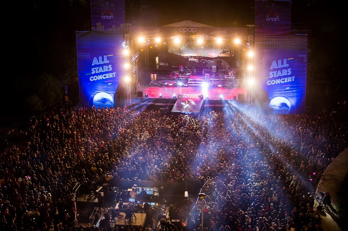 Εντυπωσιακή μουσική πρεμιέρα στο Markopoulo Park με περισσότερους από 12.000 θεατές